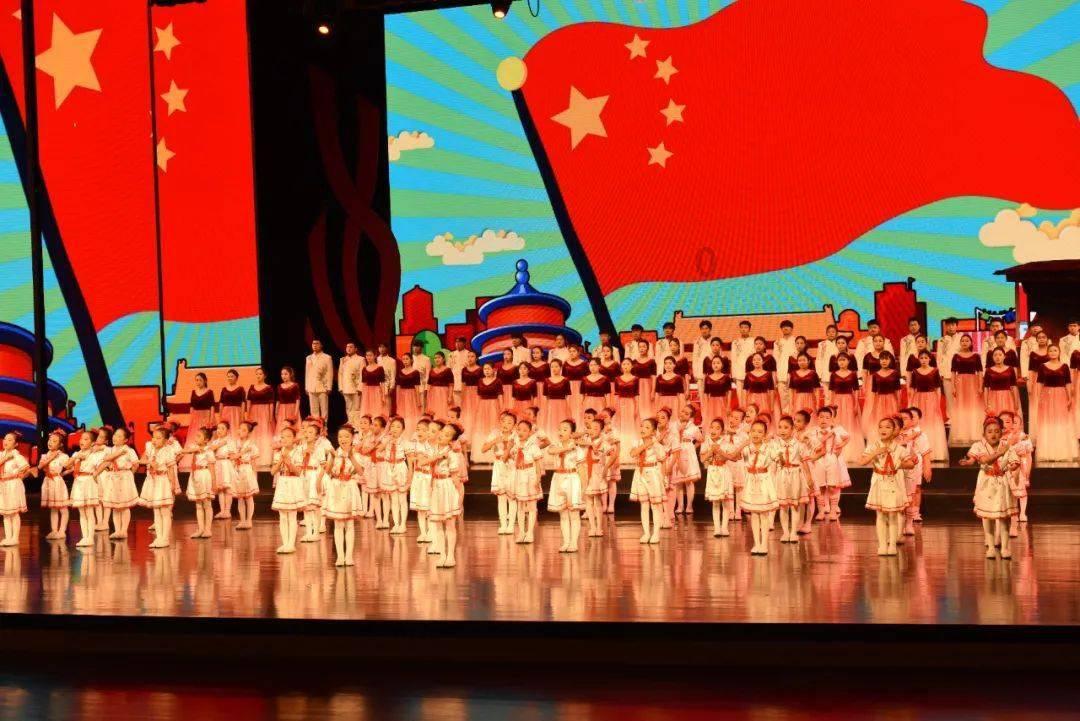 日常生活中的哪些坏习惯会导致脸部皱纹越来越多?红迪网-最新最热门的讨论社区
